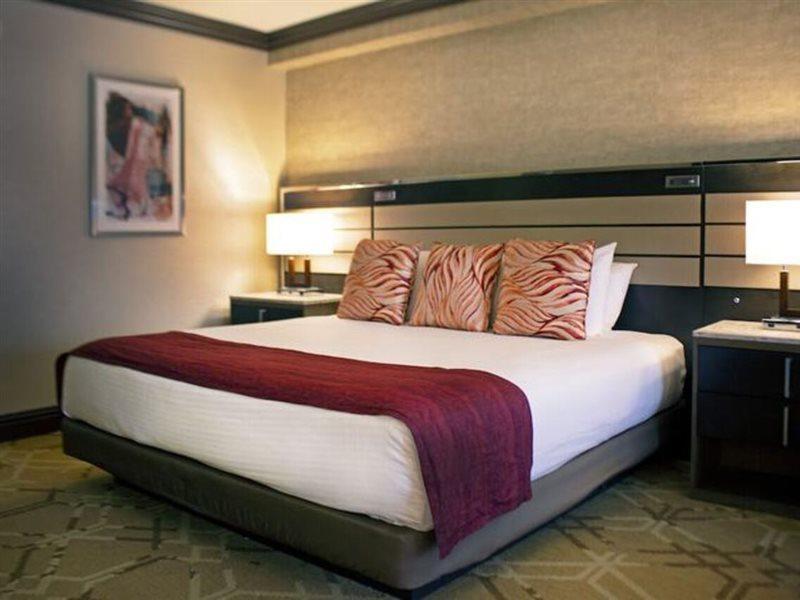 Ameristar Casino Hotel Kansas City Buitenkant foto
